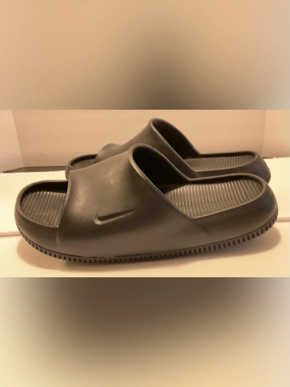 NWOT- Nike Calm Men’s Black Slide Sandals Sz 8